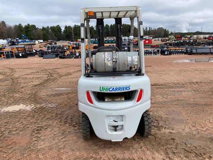 #1163-•-unicarriers-3,450-lbs-lp-forklift-image-7