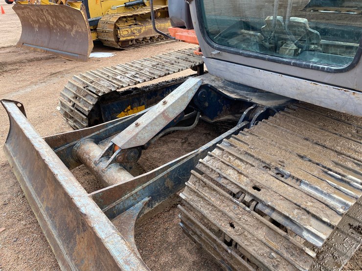 2005-hitachi-zx80-image-23