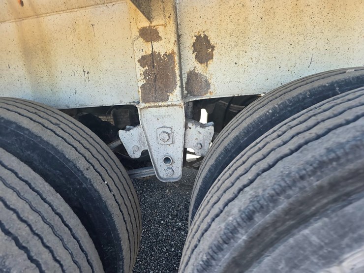 2000-red-river-live-bottom-image-51