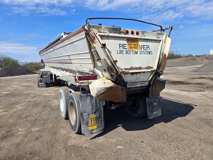 2000-red-river-live-bottom-image-15