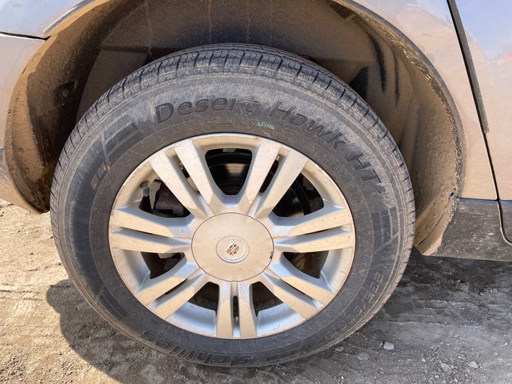 2011-cadillac-srx-image-23