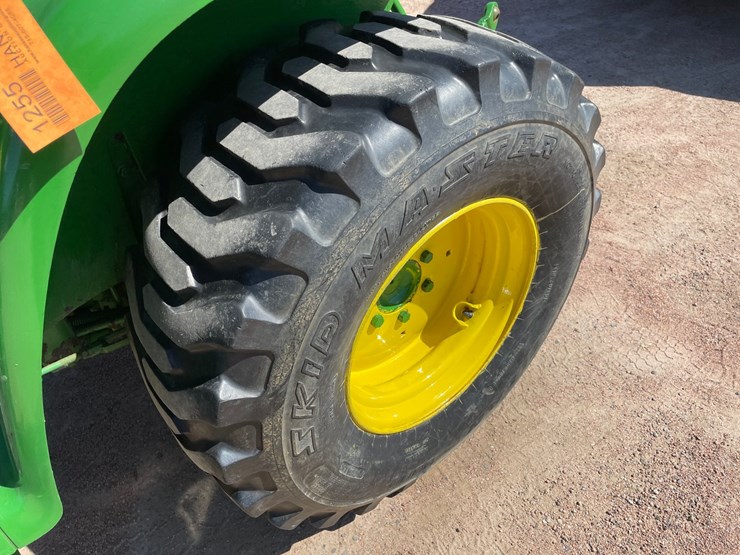 john-deere-4200-image-14