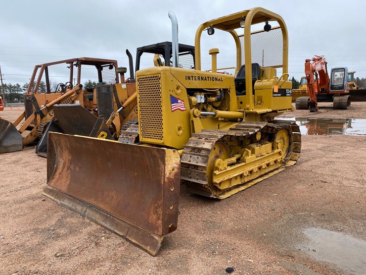 international-td8-image-1