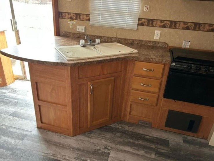 2010-gulf-stream-innsbruck-supreme-lodge-40tbs-t/a-image-61