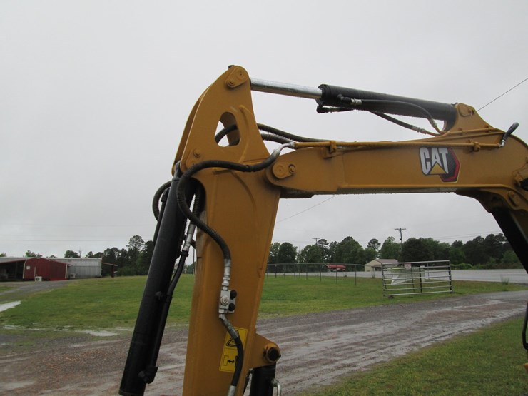 caterpillar-305.5-image-36