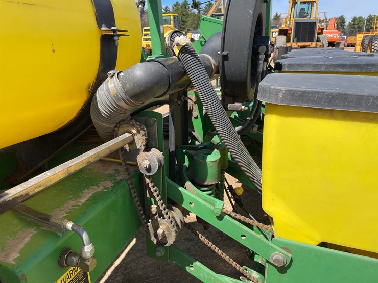 john-deere-7200-image-27