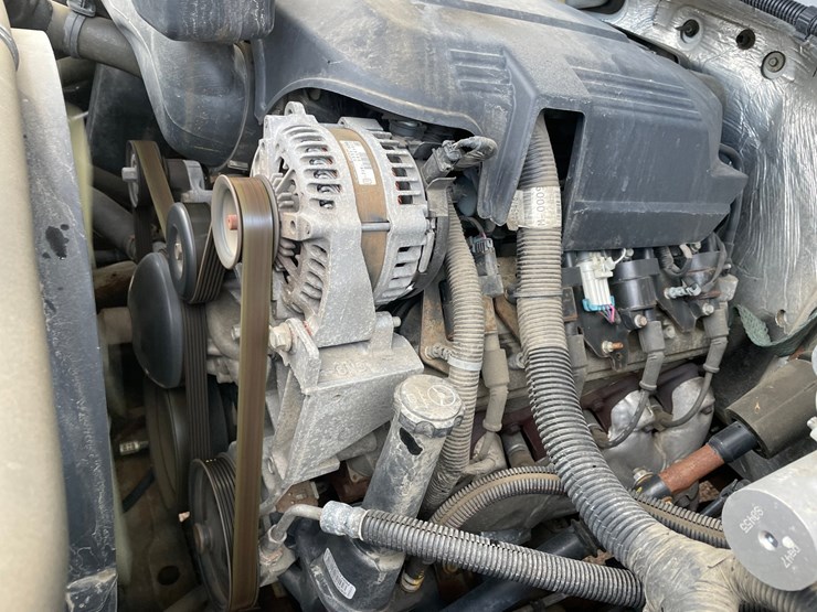 2015-chevrolet-silverado-2500-image-52