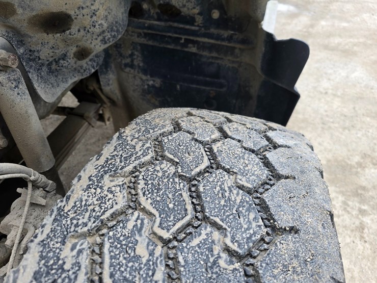 #22589-•-2006-mack-cv713-granite-roll-off-truck-image-21