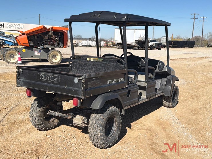 club-car-carryall-1700-image-3
