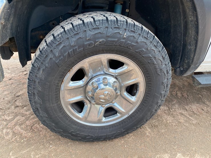 2018-dodge-ram-2500-image-15