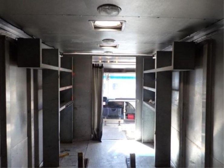 2008-freightliner-mt55-image-46