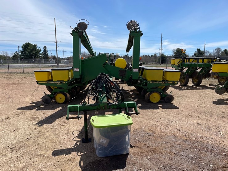 john-deere-7200-image-2