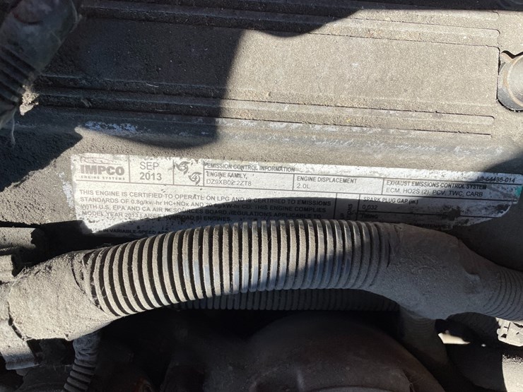 #1137-•-yale-4,000lb-lp-forklift-image-34