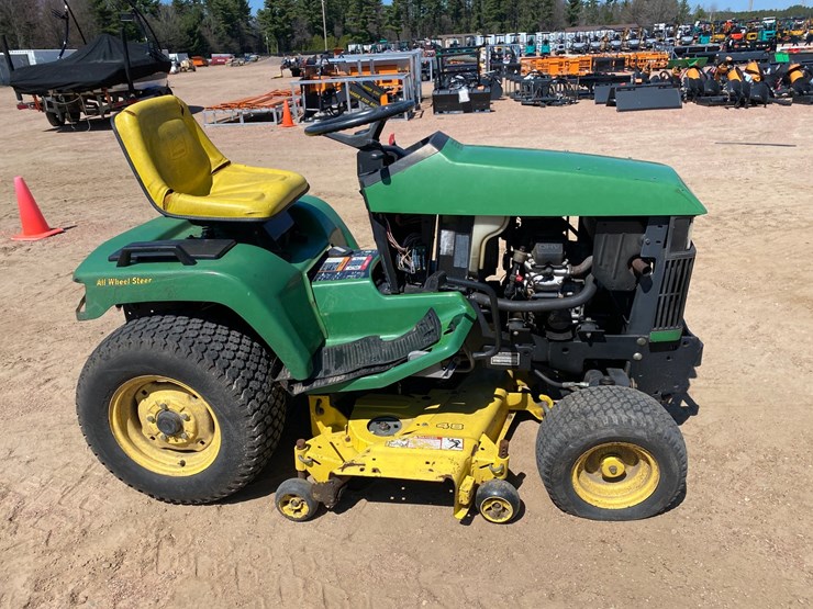 john-deere-425-image-4