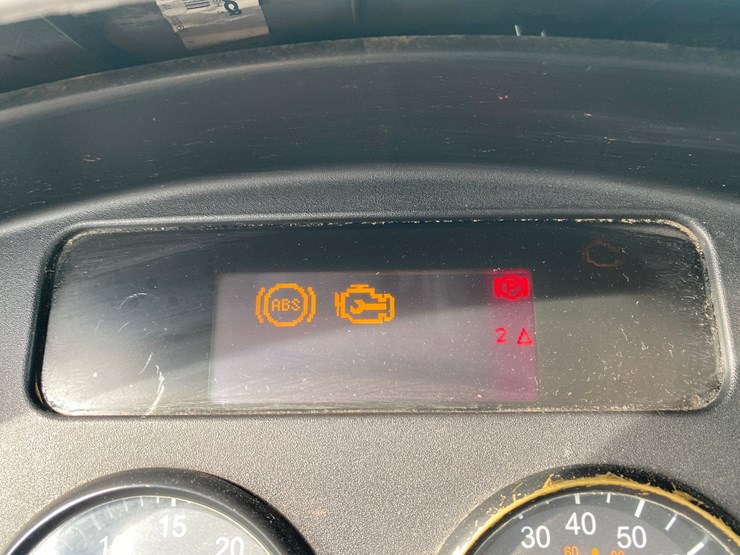 2017-peterbilt-348-image-52