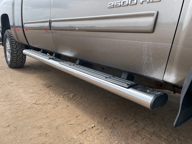 2013-chevrolet-silverado-2500hd-image-26