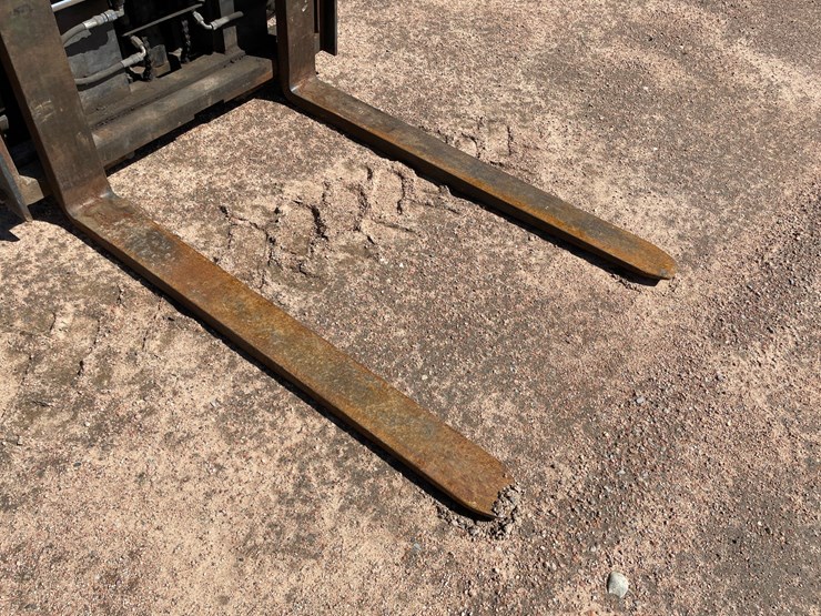 #1136-•-unicarriers-lp-forklift-image-8