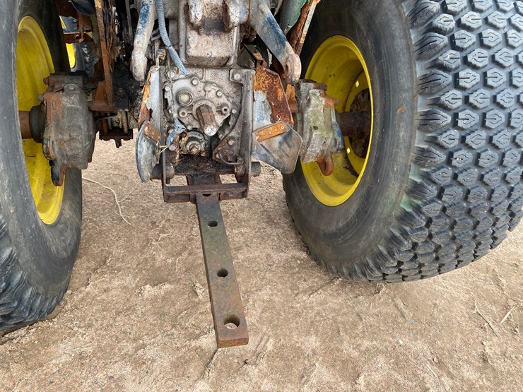 john-deere-4110-image-15