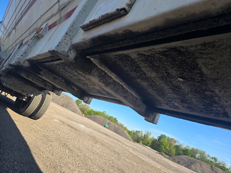 2000-red-river-live-bottom-image-41