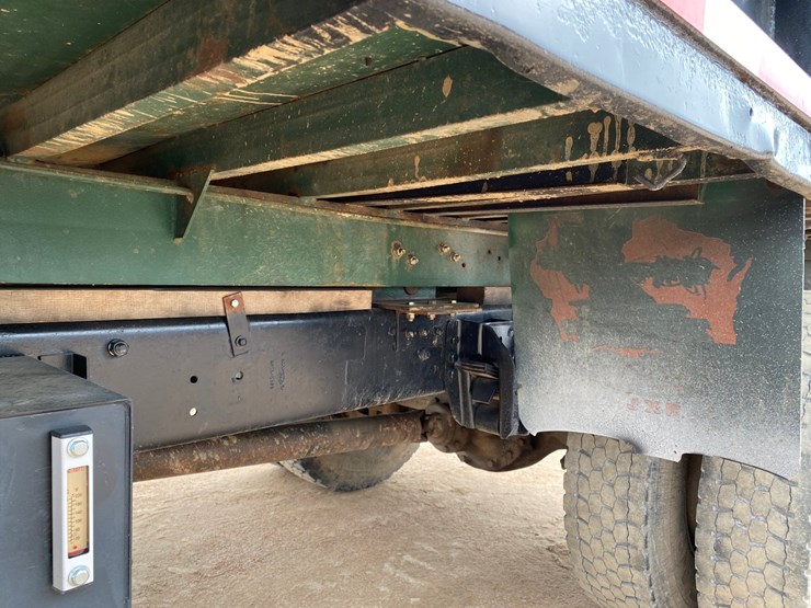 1995-ford-f700-image-18