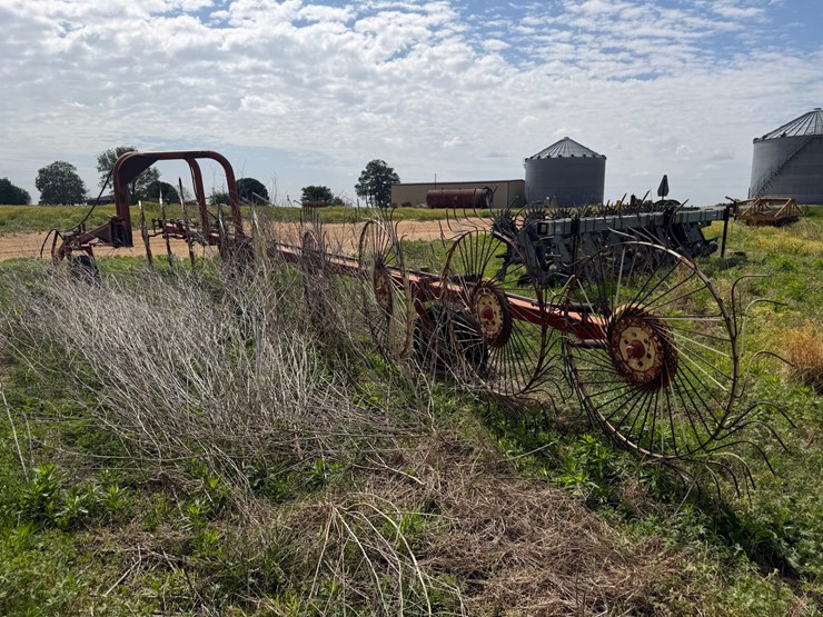 #46931-•-rossi-rt79-hay-rake-image-4