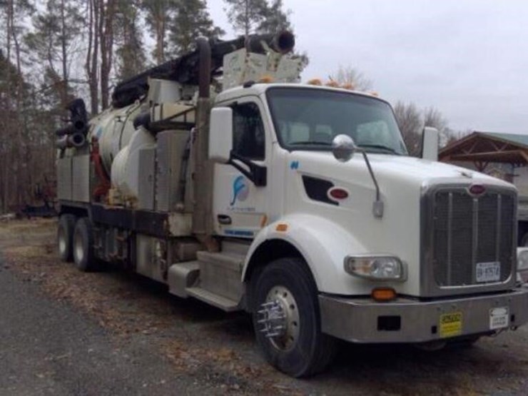 2014-peterbilt-567-image-2