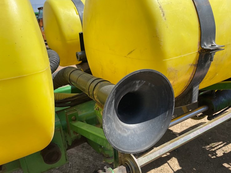 john-deere-7200-image-48