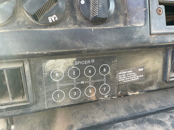 1990-international-4900-image-42