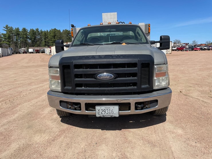 2009-ford-f350-xl-image-2
