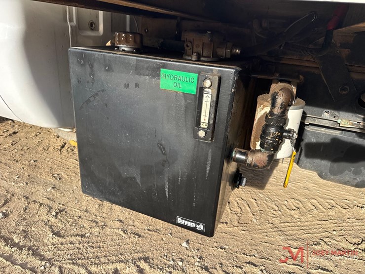 2016-ford-f550-xl-image-9