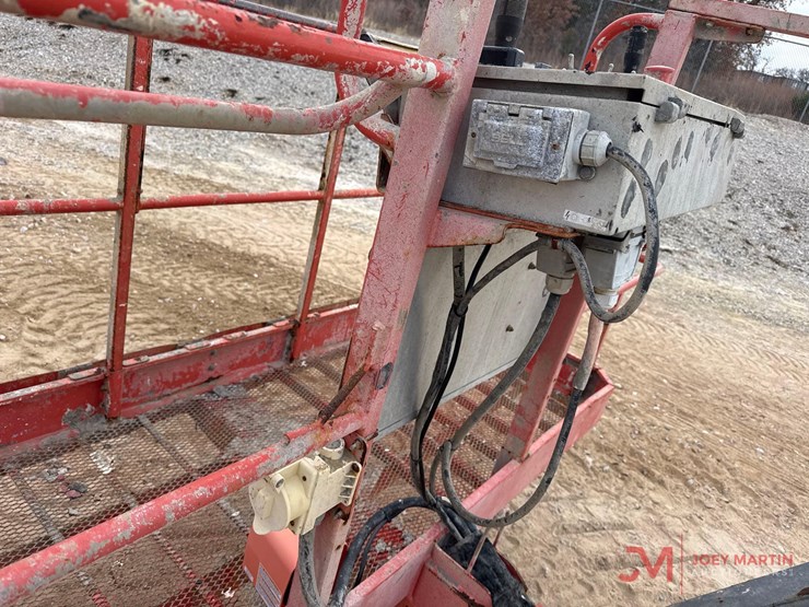 2018-skyjack-sj66t-image-14