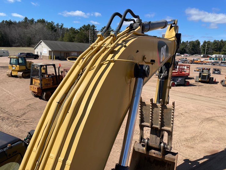 caterpillar-324e-image-62