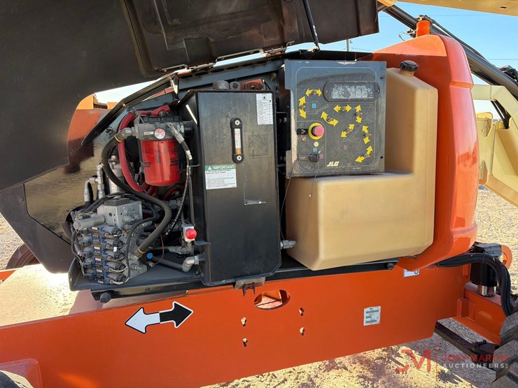 2015-jlg-600aj-image-14