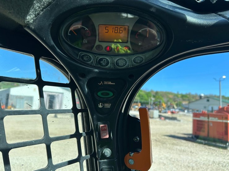 2019-bobcat-t595-image-24