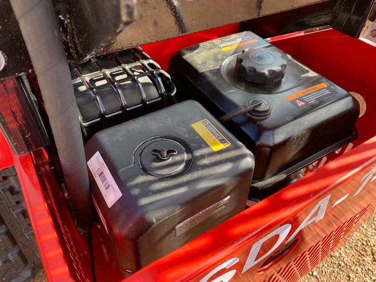 #1157-•-agt-sda-140t-tracked-ride-on-mini-skid-steer-image-14