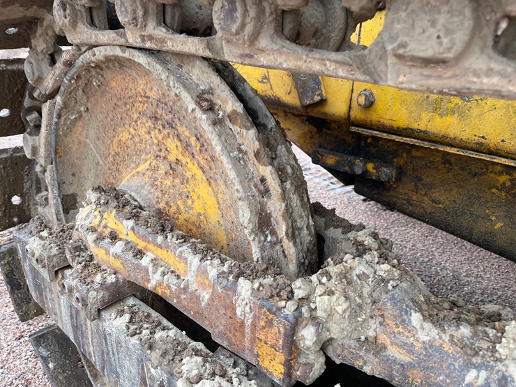 john-deere-350-image-25