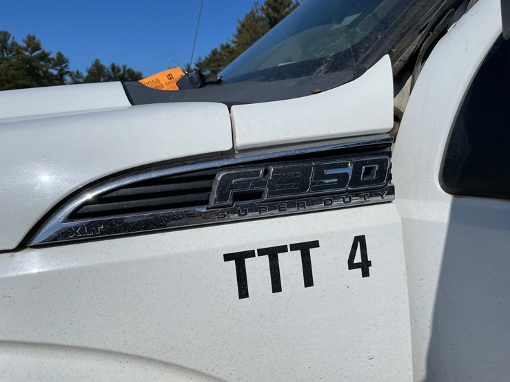 2011-ford-f350-image-47