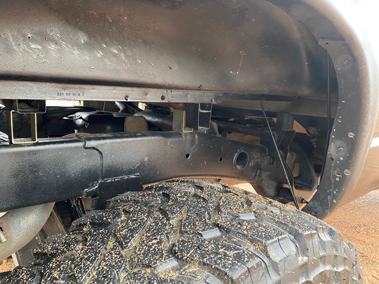 2005-dodge-2500-image-24