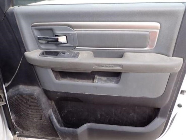 2018-ram-2500-hd-image-39