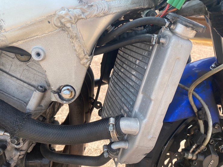 #1303-•-2002-suzuki-gsx-r600-motorcycle-(no-title)-image-9