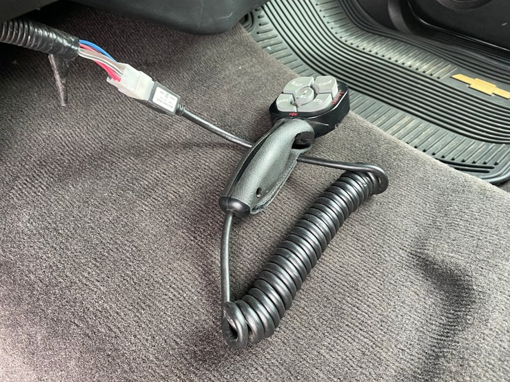 2013-chevrolet-silverado-2500hd-image-47