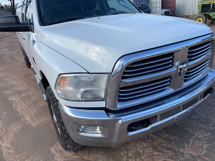 2014-dodge-ram-3500-image-9