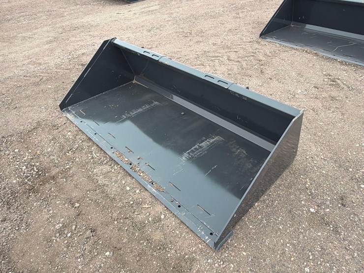 unused-2025-wolverine-tdb-11-78w-skid-steer-track-duty-bucket-attachment-image-1