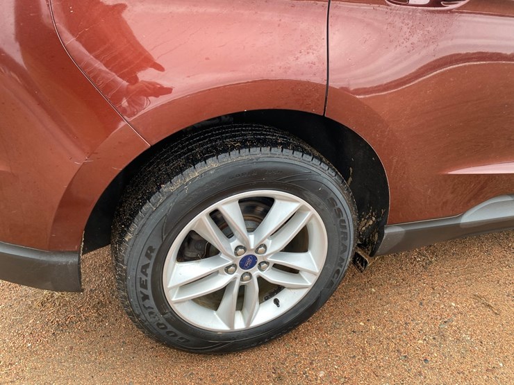 2015-ford-edge-sel-image-21