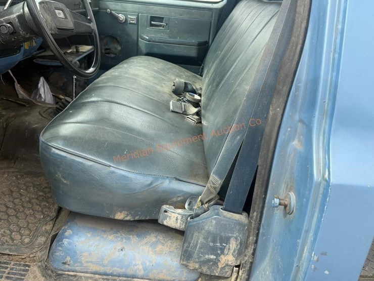 1986-chevrolet-30-image-29