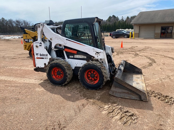 2014-bobcat-s590-image-4