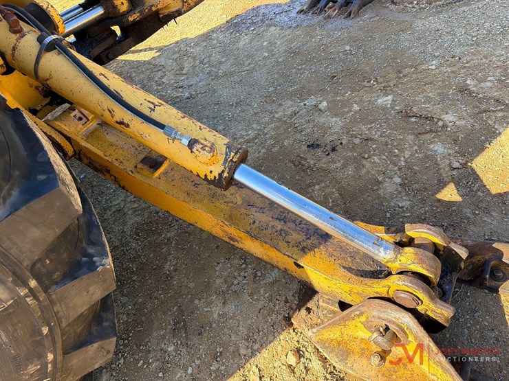 1999-deere-410e-image-11