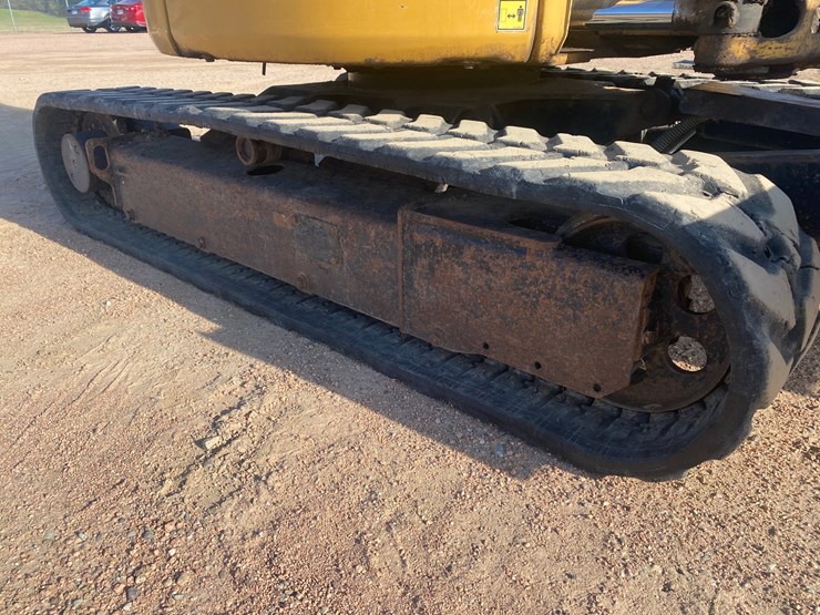 caterpillar-303c-cr-image-15