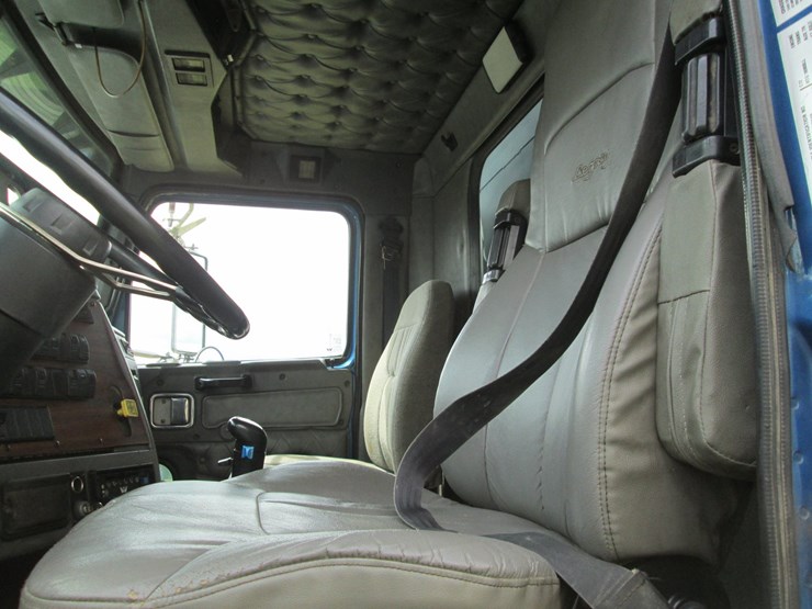 1999-caterpillar-c12-image-30