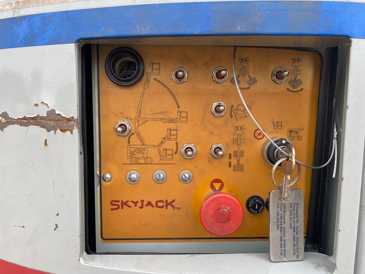 1995-skyjack-sjkb33n-image-15